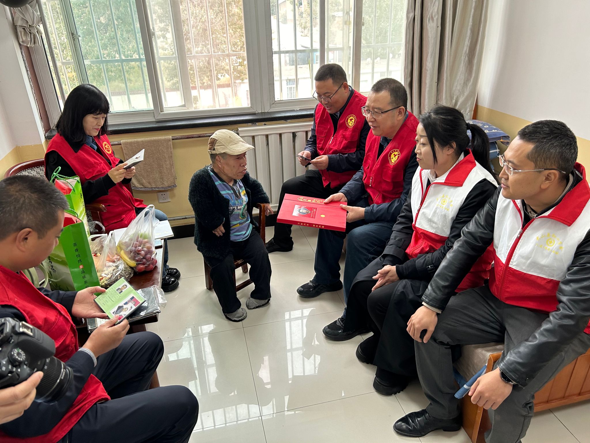 武山縣民政局開展“九九重陽(yáng)節(jié)·濃濃敬老情”關(guān)愛老人系列活動(dòng) 傳遞養(yǎng)老之聲
